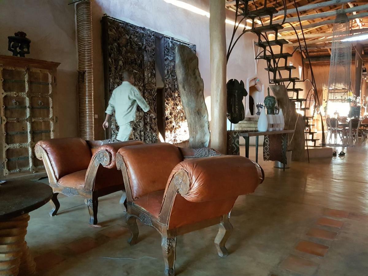Bakuba Lodge - Le Petit Hotel Du Voyageur Ankilibe Eksteriør bilde